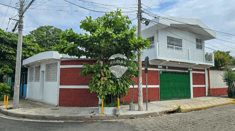 ALQUILER DE CASA EN APOPA  EXCELENTE UBICACION — foto 1