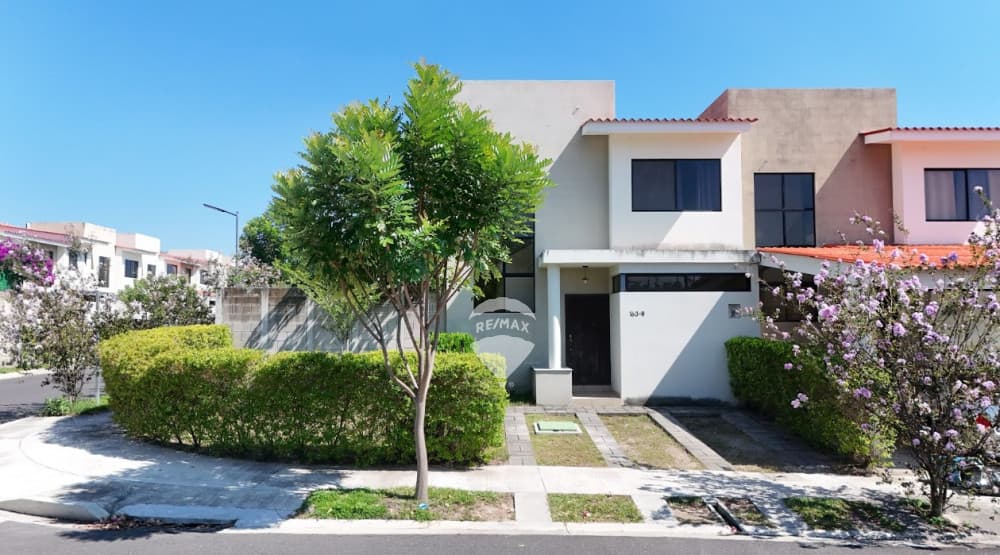 BELLA CASA PASEO DEL PRADOEN VENTA — foto 1