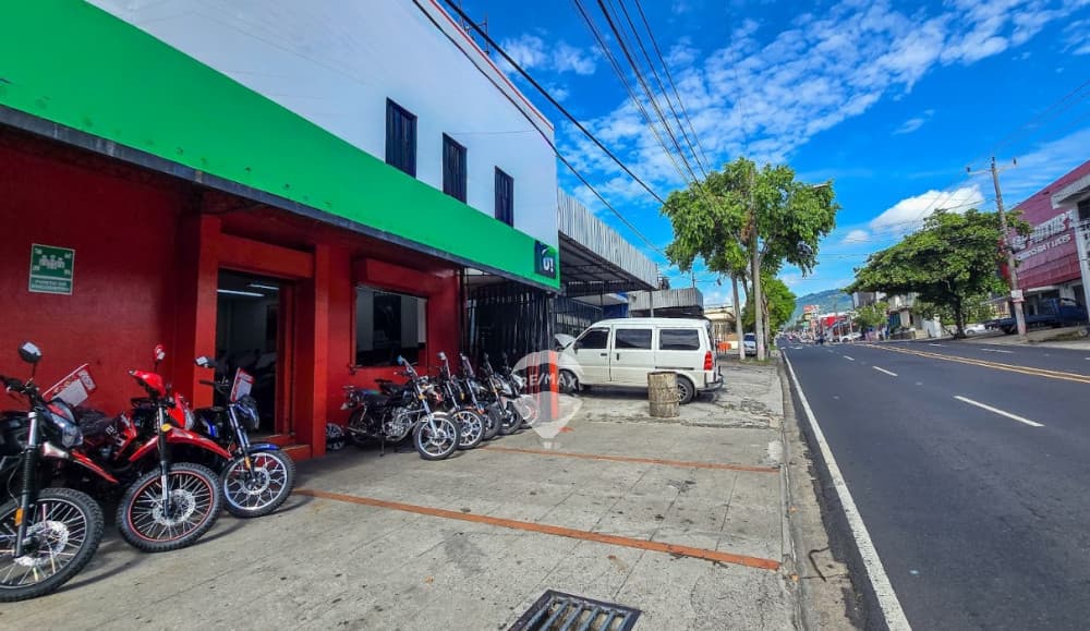 PROPIEDAD EN VENTA 29 CALLE PTE — foto 1