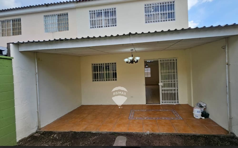CASA EN ALQUILER EN LAS JACARANDAS 1, LOURDES, COLON, LA LIBERTAD — foto 1