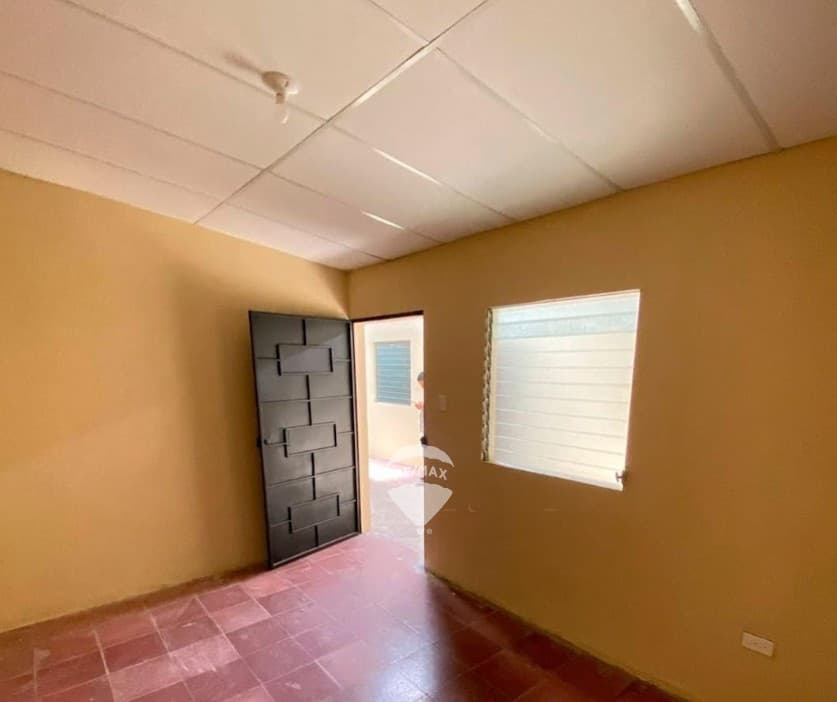 BONITA CASA EN LOTIF. EL NAZARENO VENTA EN SANTA ANA — foto 1