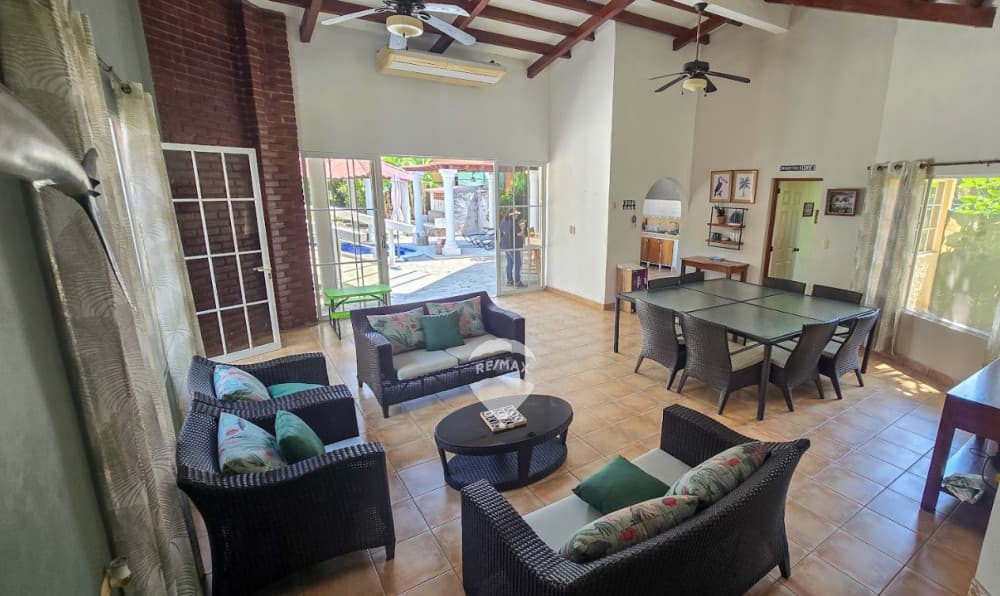 CASA EN VENTA EN SALINITAS — foto 1