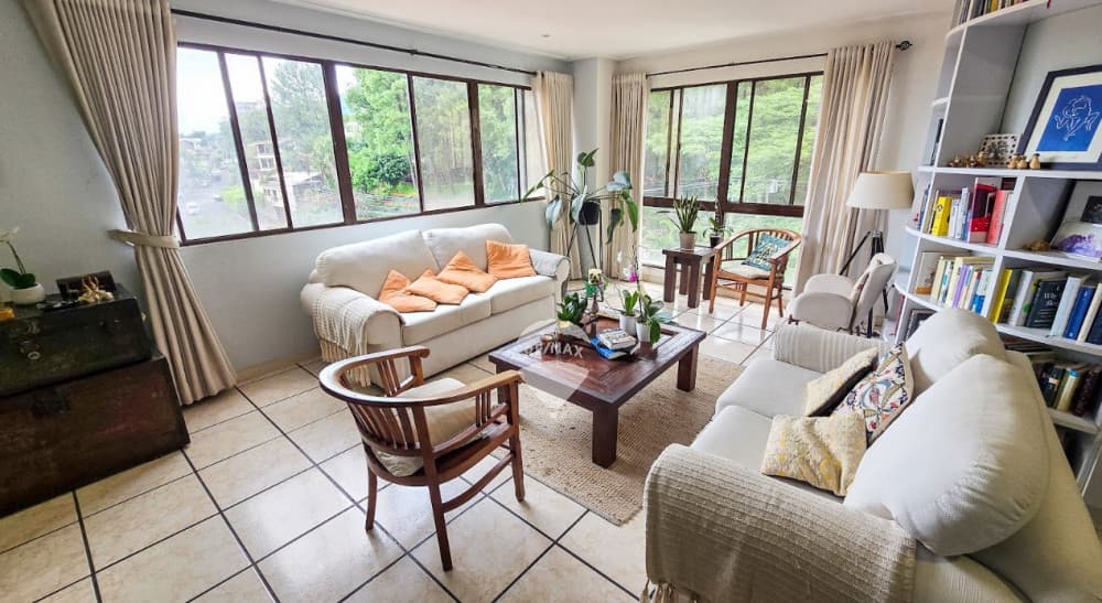 APARTAMENTO EN VENTA PARTE ALTA ESCALÓN — foto 1