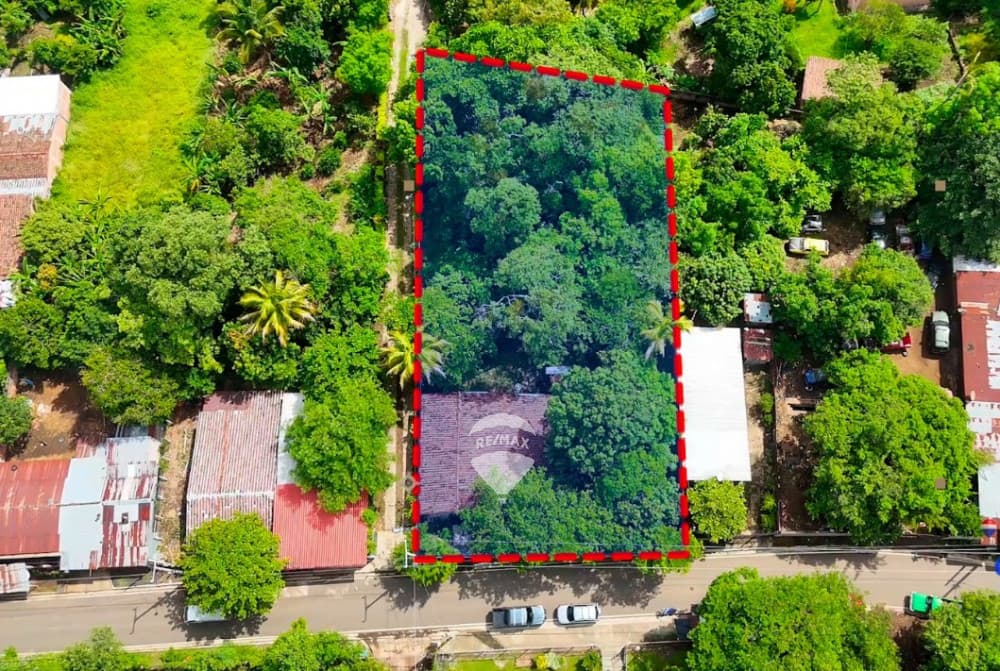 Terreno plano en Ciudad Arce con excelente ubicación — foto 1
