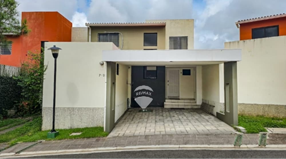 Casa de 3 habitaciones en San José Villanueva, La Libertad
