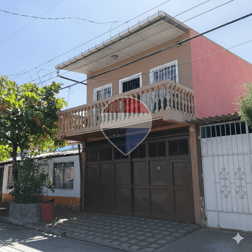 Casa amplia y con potencial comercial en Ciudad Real - Tenerife I, Santa Ana