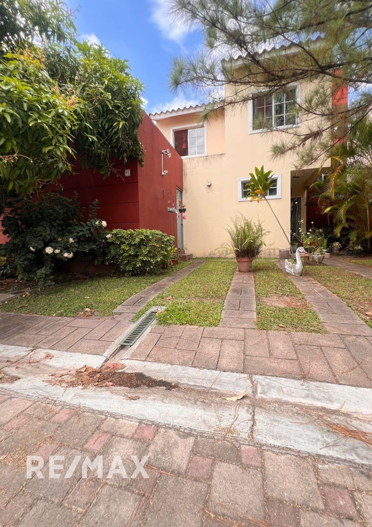 Casa en Venta – Residencial Las Arboledas, Lourdes (Los Cedros 2) — foto 1