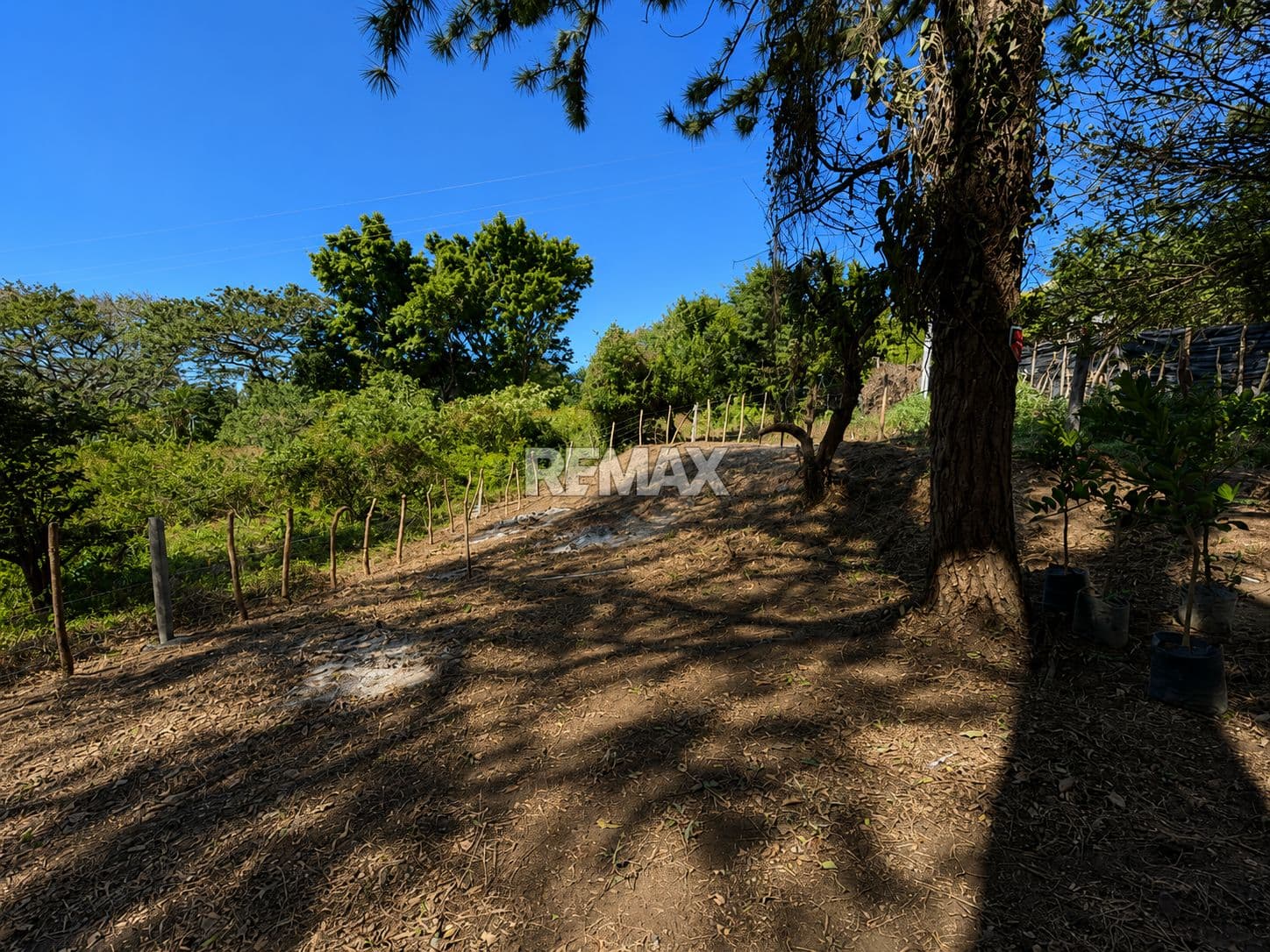 Terreno de Esquina en Venta en Quintas Montecristo | Vista al Volcán de Izalco | Nahuizalco — foto 1