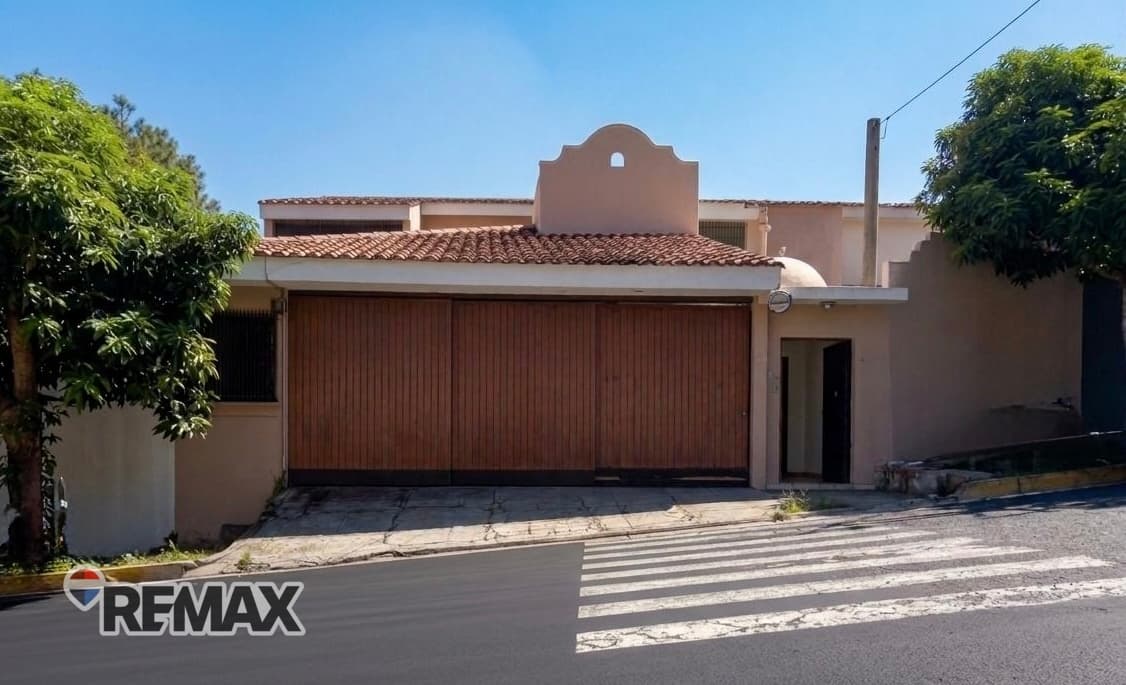 EXCLUSIVA RESIDENCIA EN CUMBRES DE LA ESMERALDA, Antiguo Cuscatlán, La Libertad Este — foto 1