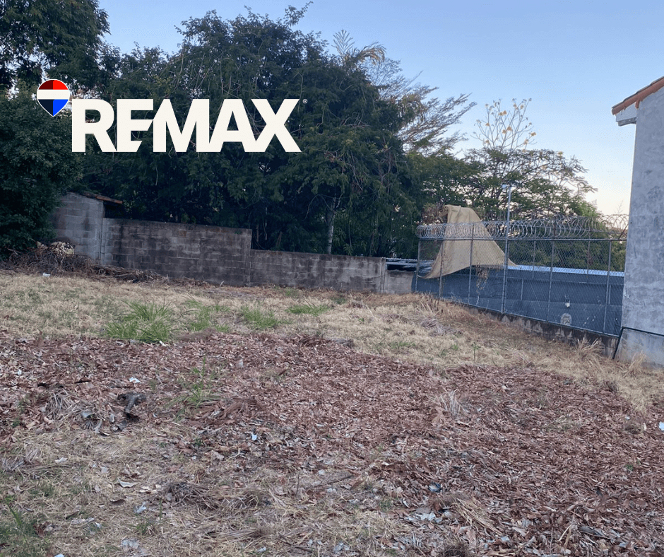 SE VENDE LOTE EXCLUSIVO en RESIDENCIAL EL BOSQUE, Santa Ana — foto 1