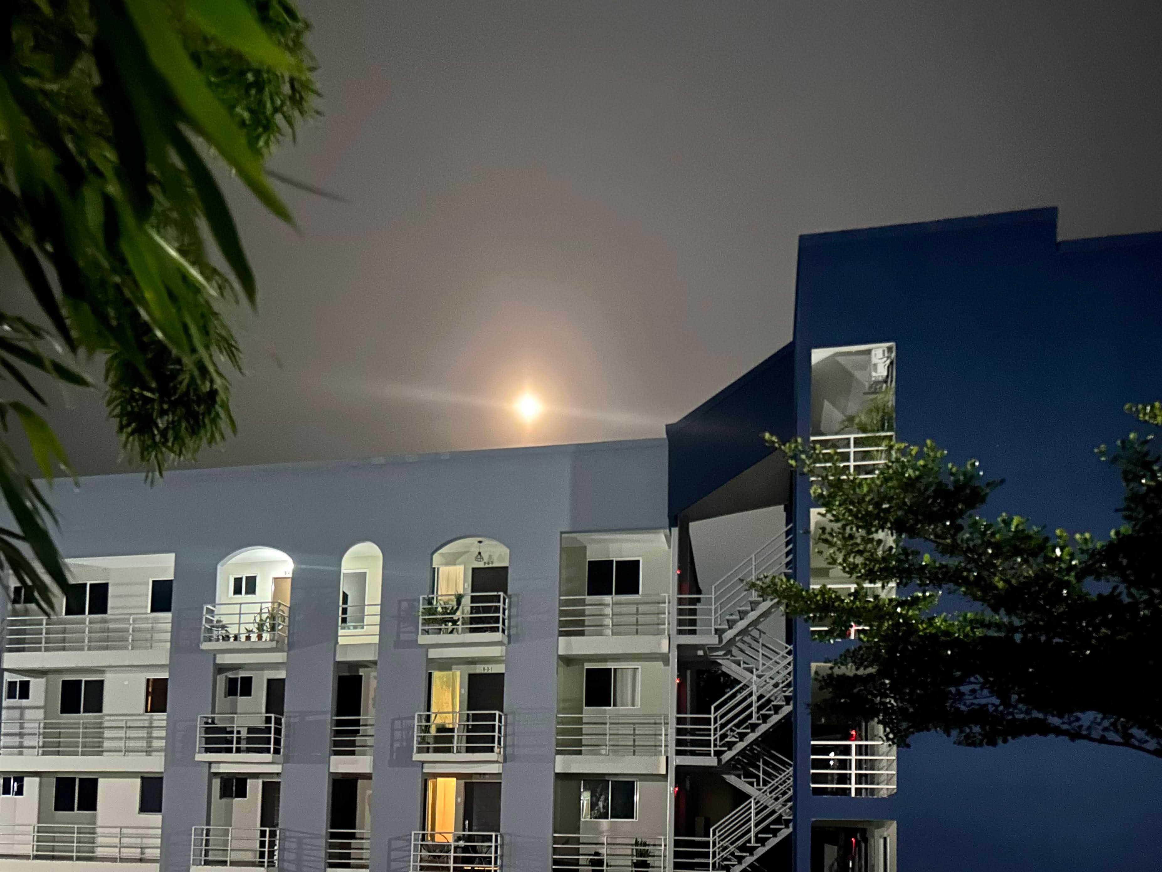 Apartamento completamente amueblado y equipado en Condominio Portal Los Nogales — foto 1