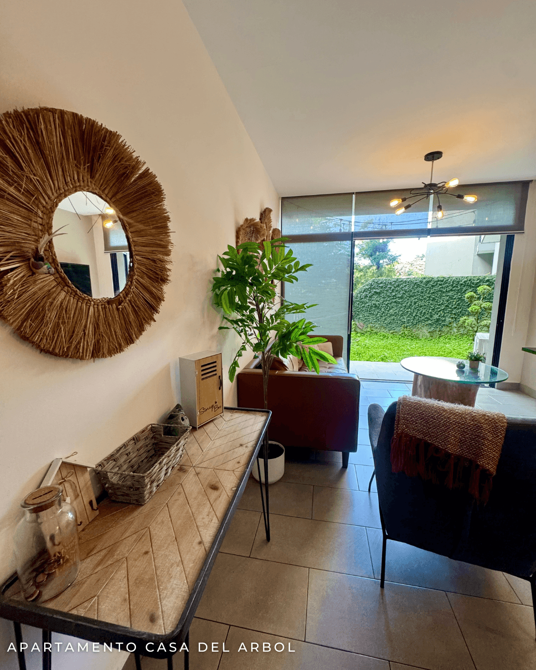 VENDO APARTAMENTO AMUEBLADO EN PRIMER NIVEL EN CONDADO SANTA ROS — foto 1