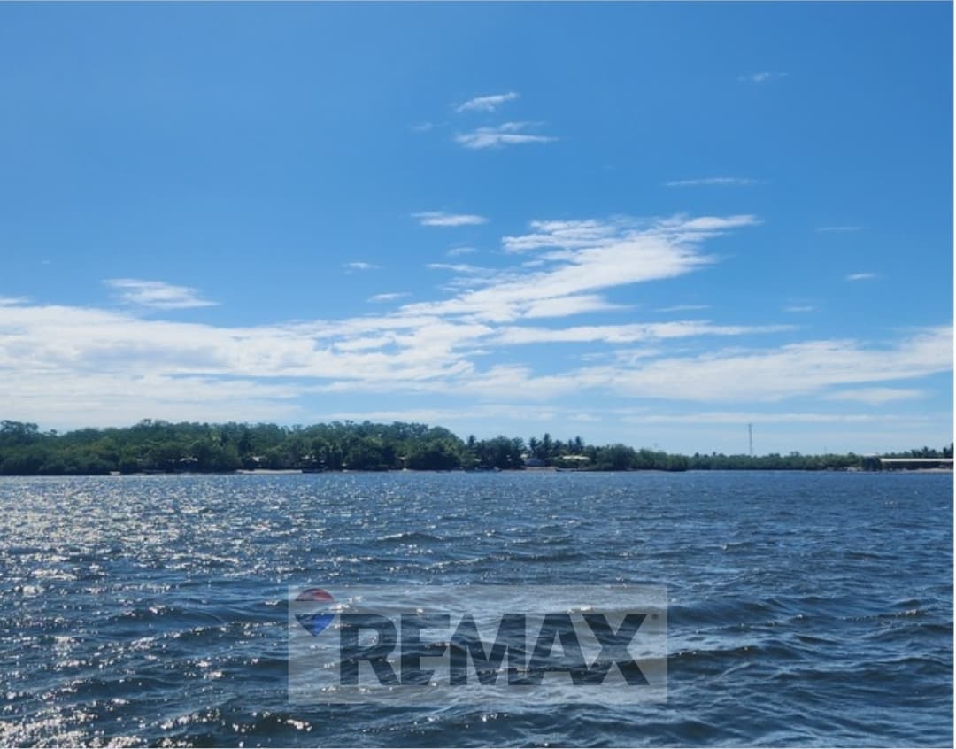 Terreno en Venta en Bahía de Jiquilisco - Invierte donde la naturaleza y el potencial se encuentran