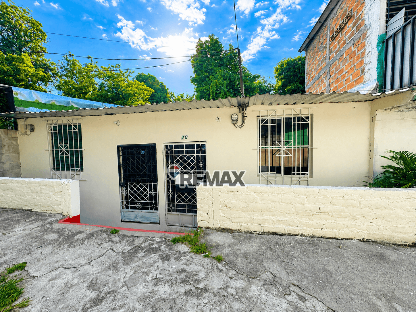 2 casas en ciudad delgado