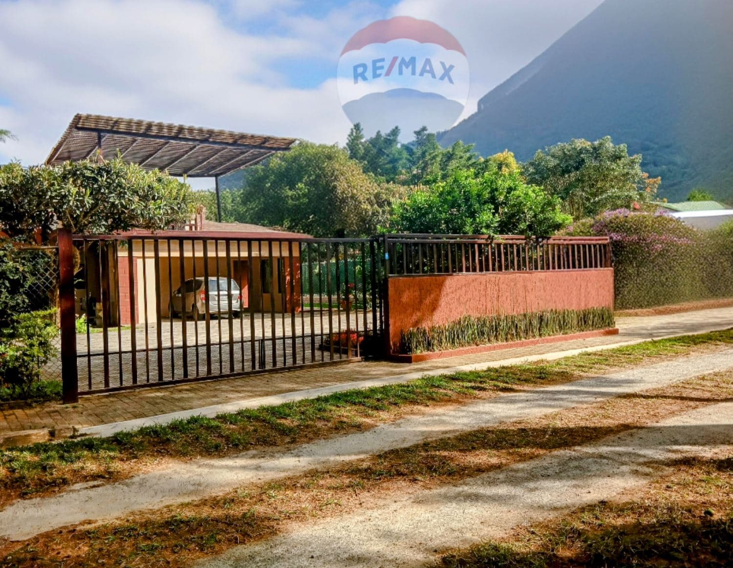 CASS EN VENTA, A PUERTA CERRADA LOS NARANJOS. SONSONATE